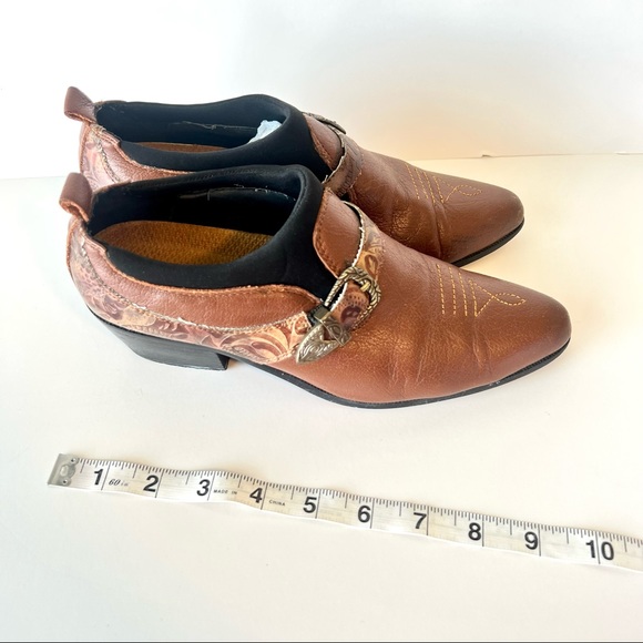 Vintage ACME Leather Short Ankle Western Buckle Booties—SZ. 7-7.5 - Picture 6 of 16